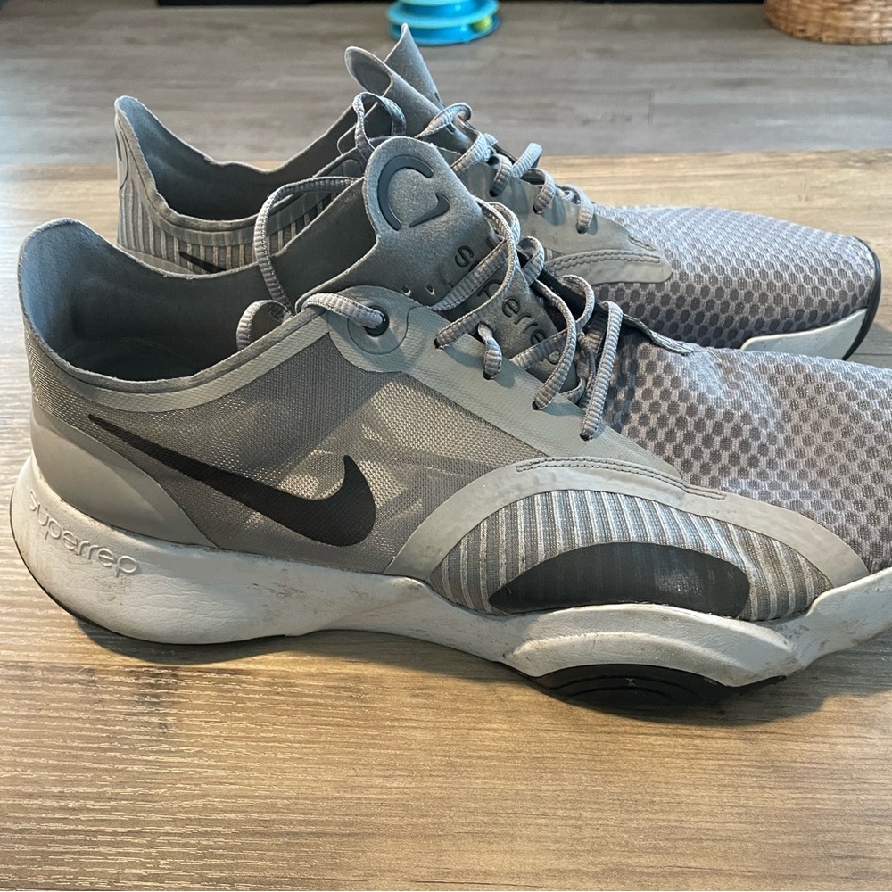 Nike Superrep Men’s 12 gray training running lace up mesh upper sneakers